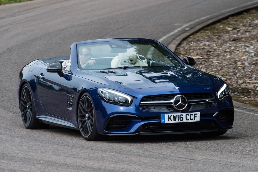  Mercedes-AMG SL63 2016 года  (UK) (фото 25 из 30)